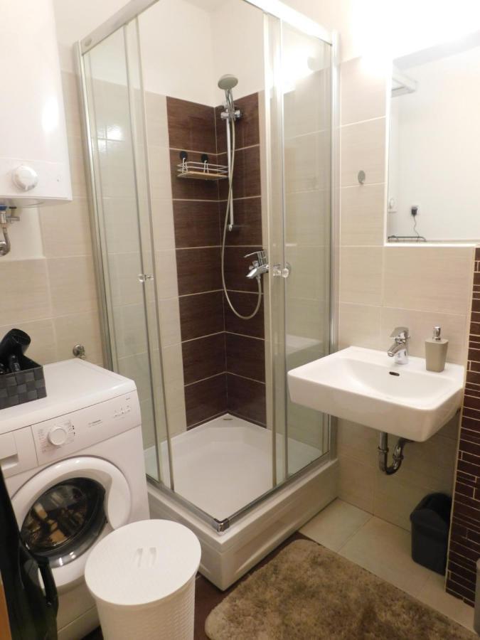 Modern Center Studio Under The Castle - Free Parking Apartment Любляна Екстериор снимка