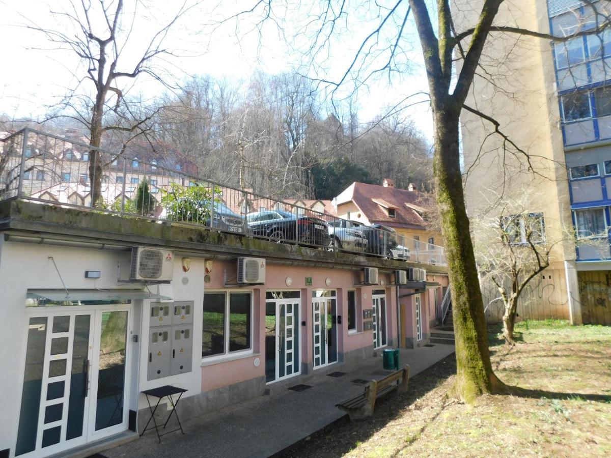 Modern Center Studio Under The Castle - Free Parking Apartment Любляна Екстериор снимка