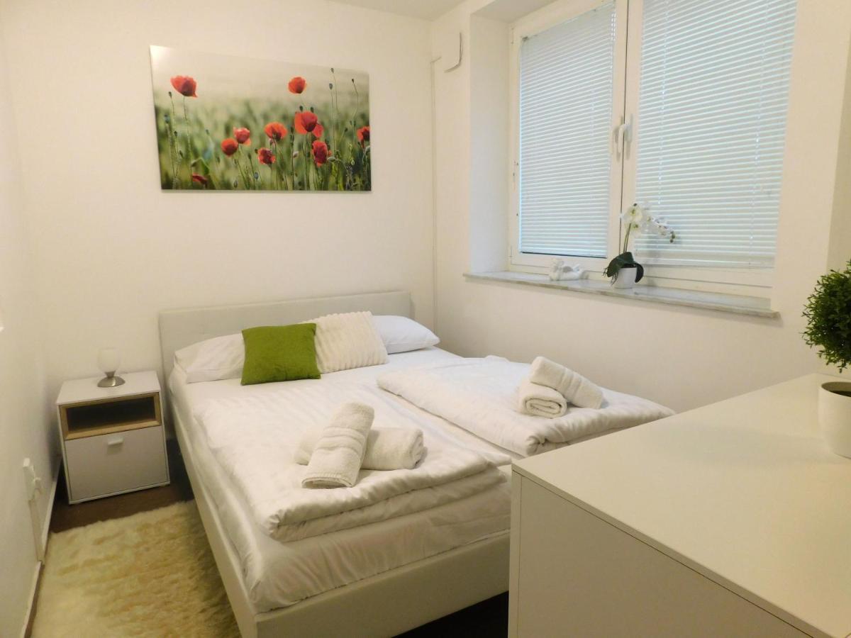 Modern Center Studio Under The Castle - Free Parking Apartment Любляна Екстериор снимка
