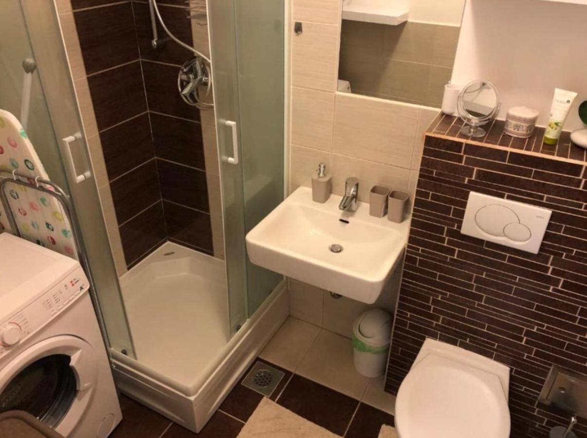 Modern Center Studio Under The Castle - Free Parking Apartment Любляна Екстериор снимка